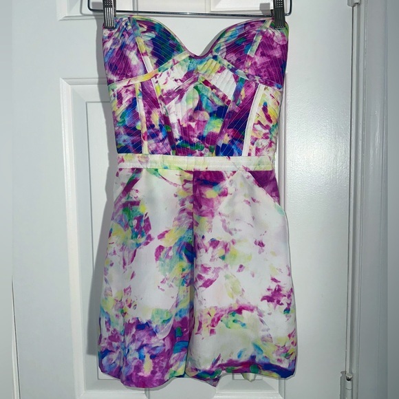 Parker Strapless Floral Romper - Picture 3 of 6